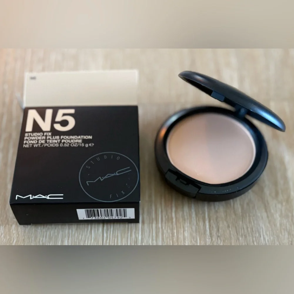 MAC STUDIO FIX POWDER PLUS FOUNDATION COMPACT .52OZ/15 G COLOR: N5 NEW NIB